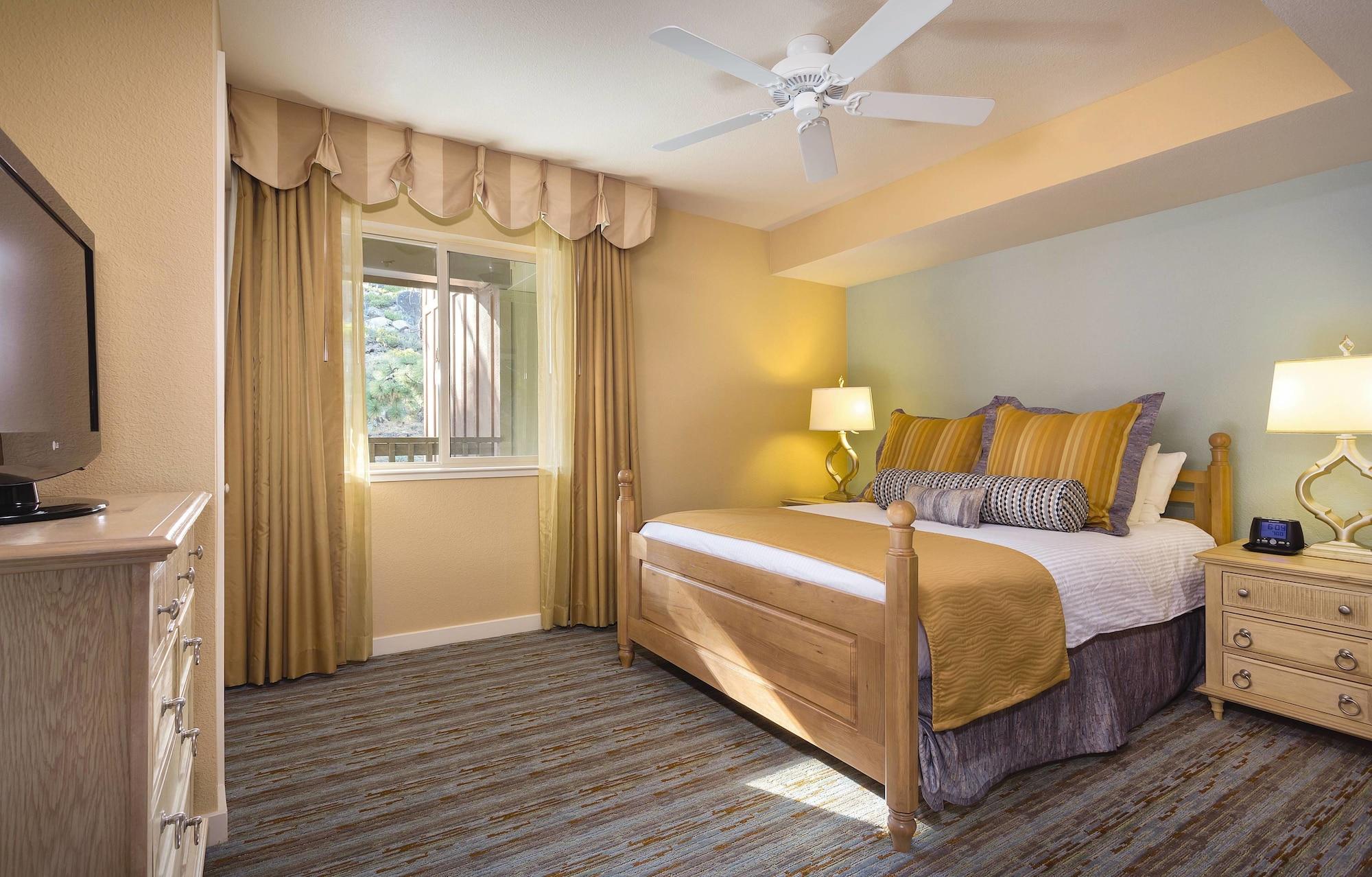 วินด์แฮม เซาท์ ชอร์ Hotel Round Hill ภายนอก รูปภาพ